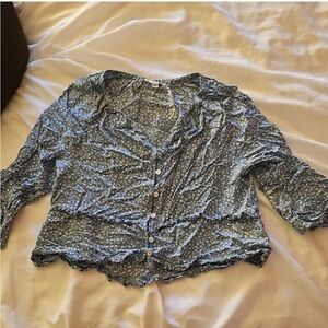 beachlunchlounge Blue and White Floral Blouse